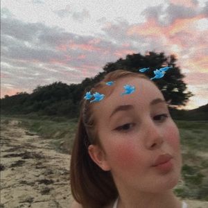 Meet your Posher, April